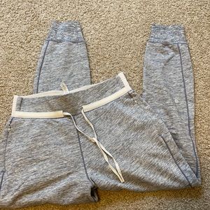 Brand new never worn lululemon joggers